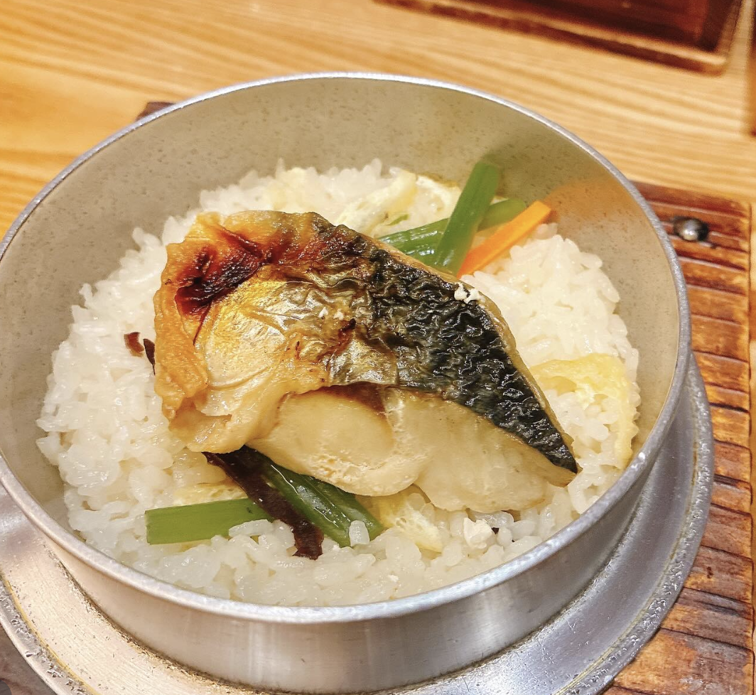 釜めしサバの塩焼き定食